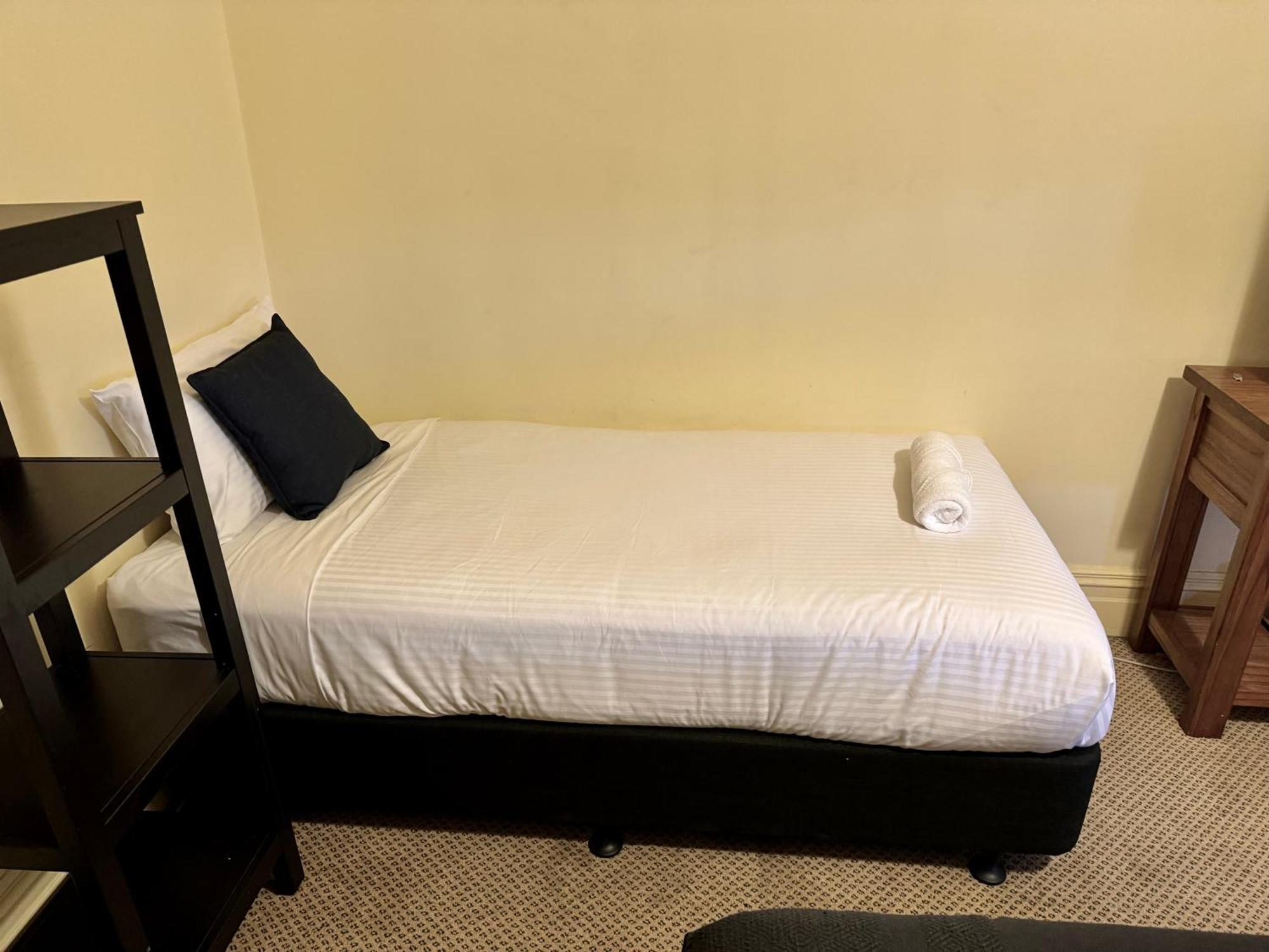 The Commercial Hotel Wallerawang Bilik gambar